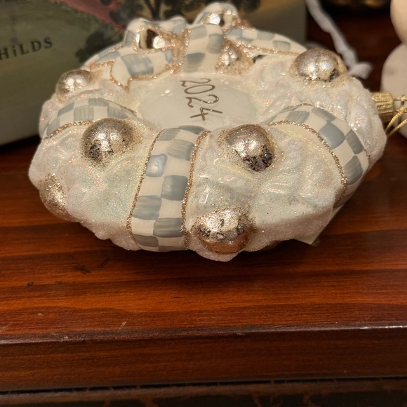 MACKENZIE CHILDS 2024 Crystal Palace Wreath Glass Ornament - Picture 11 of 16